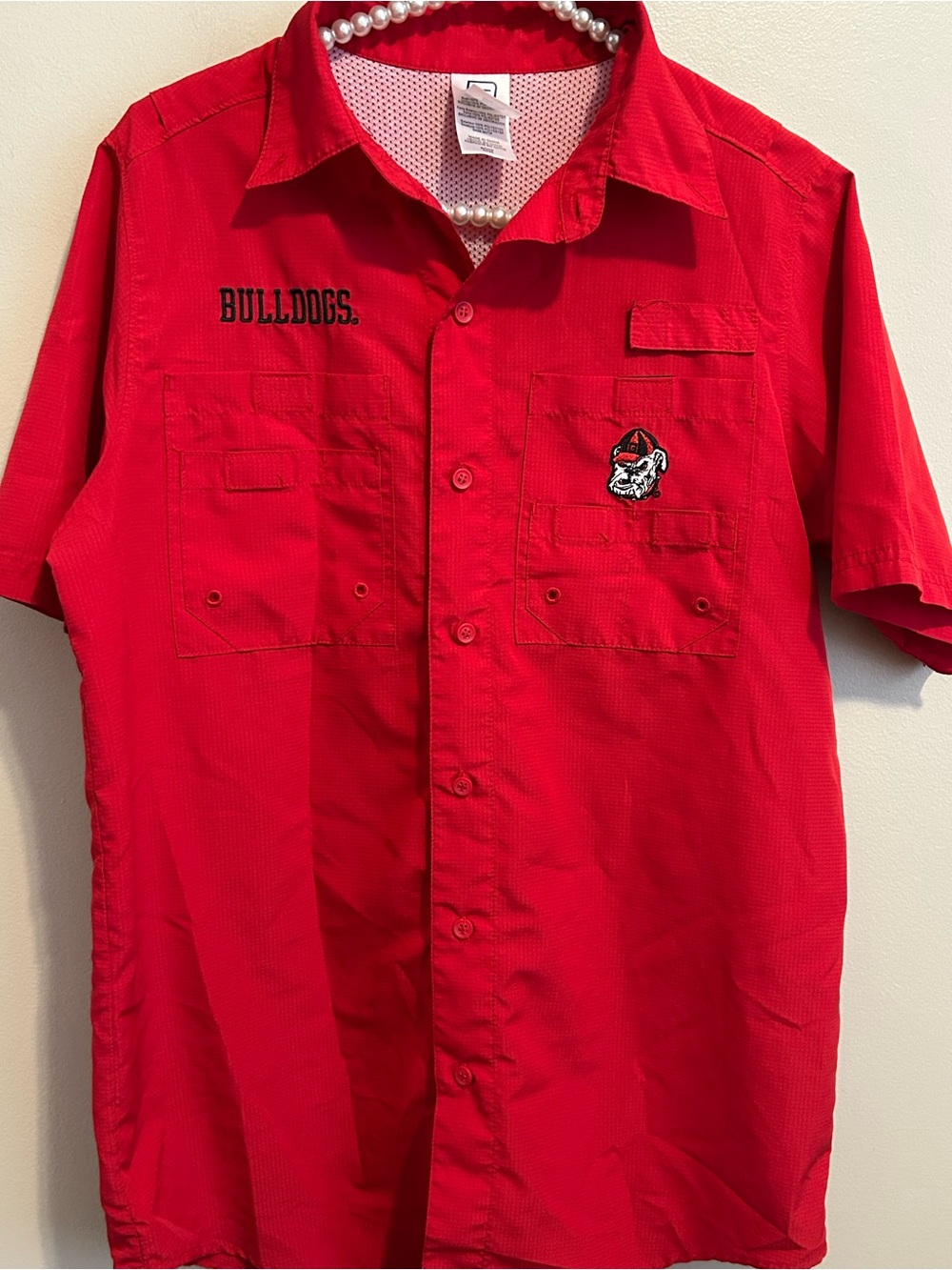 ProEdge Georgia Bulldogs Fishing Shirt Mens Small S Red Short Sleeve NCAA Button - Picture 2 of 5